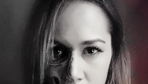 Black-and-white portrait of a woman